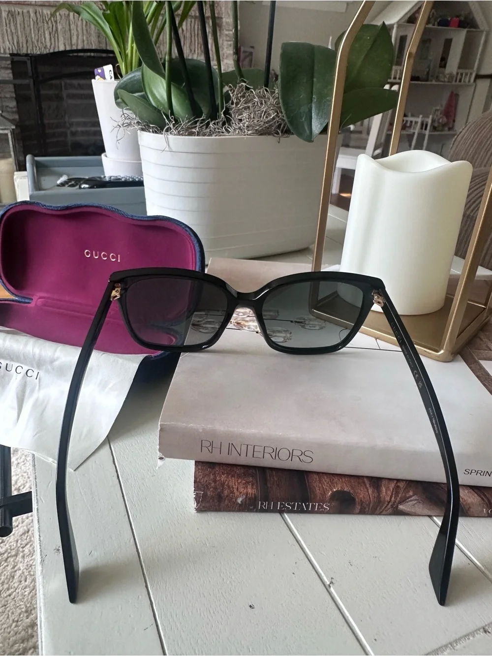 Gucci GG0022S Black Oversized Sunglasses 57-18-140 w/ Case